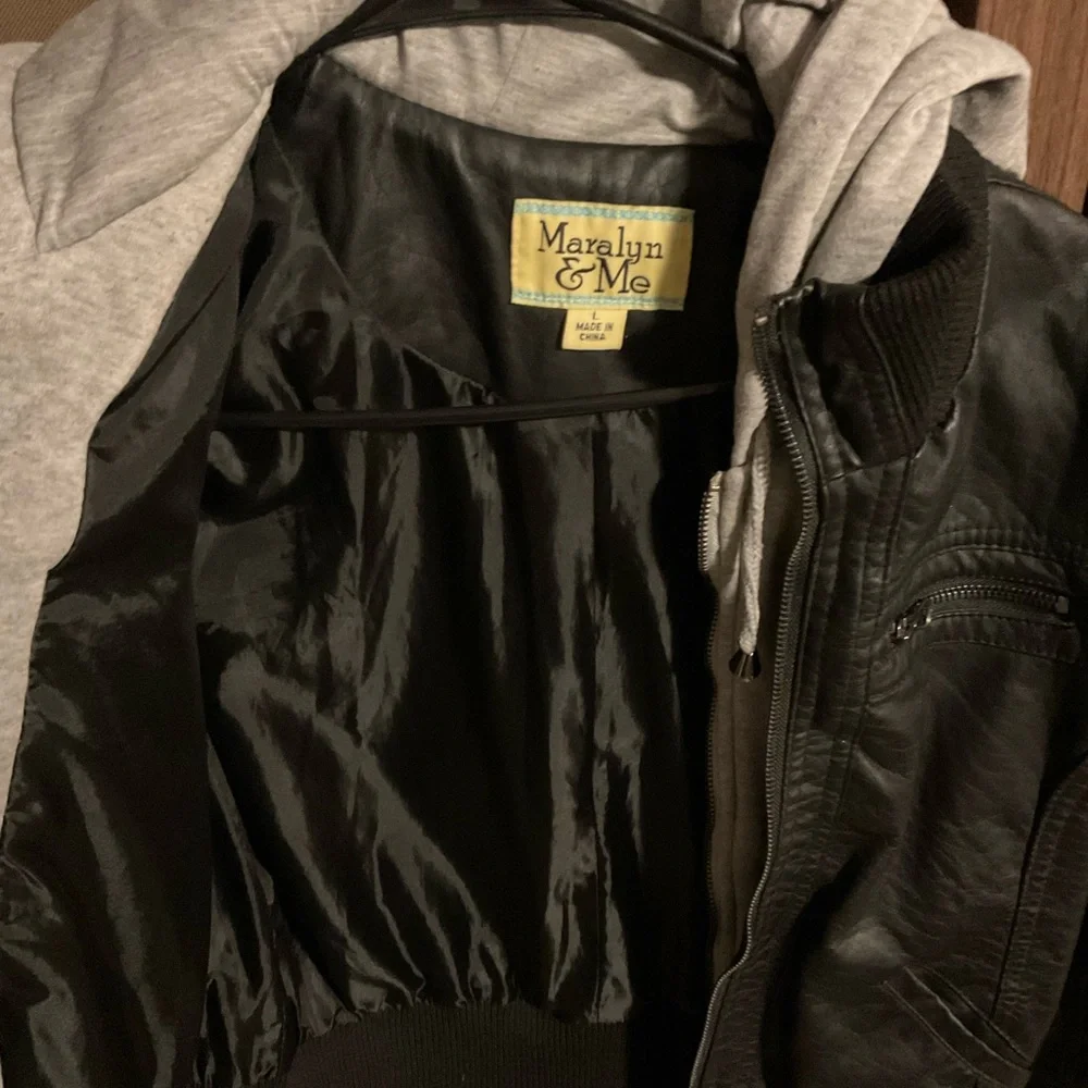 Jacket - Picture 4 of 4